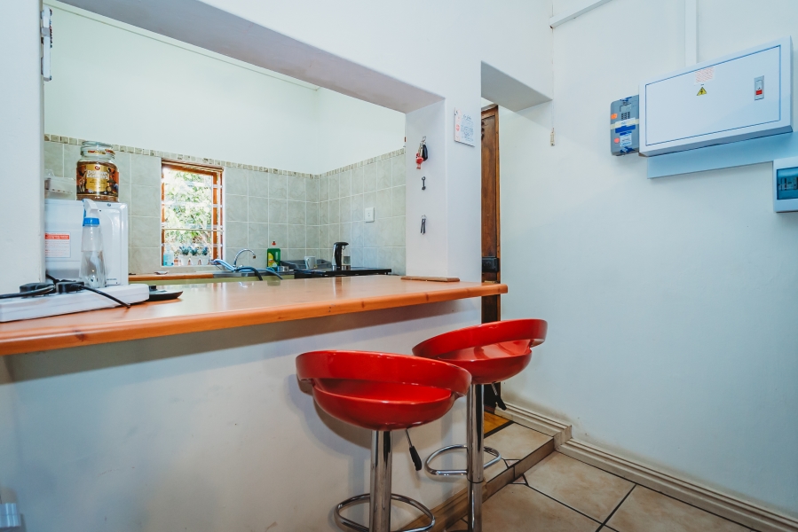 6 Bedroom Property for Sale in Heatherlands Western Cape